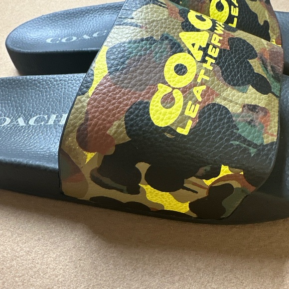 Coach Men's Limited Edition Slides Logo - Picture 6 of 7